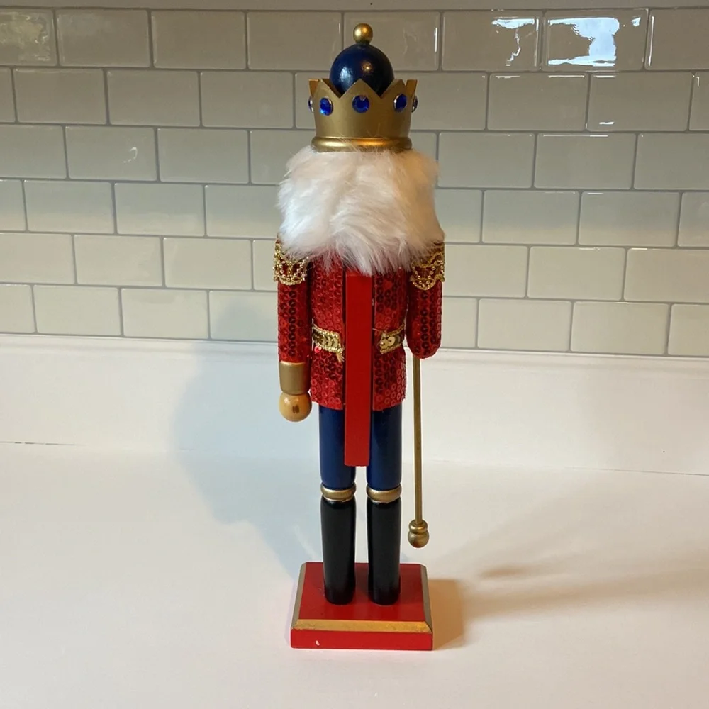 Nutcracker, 15”‎ tall